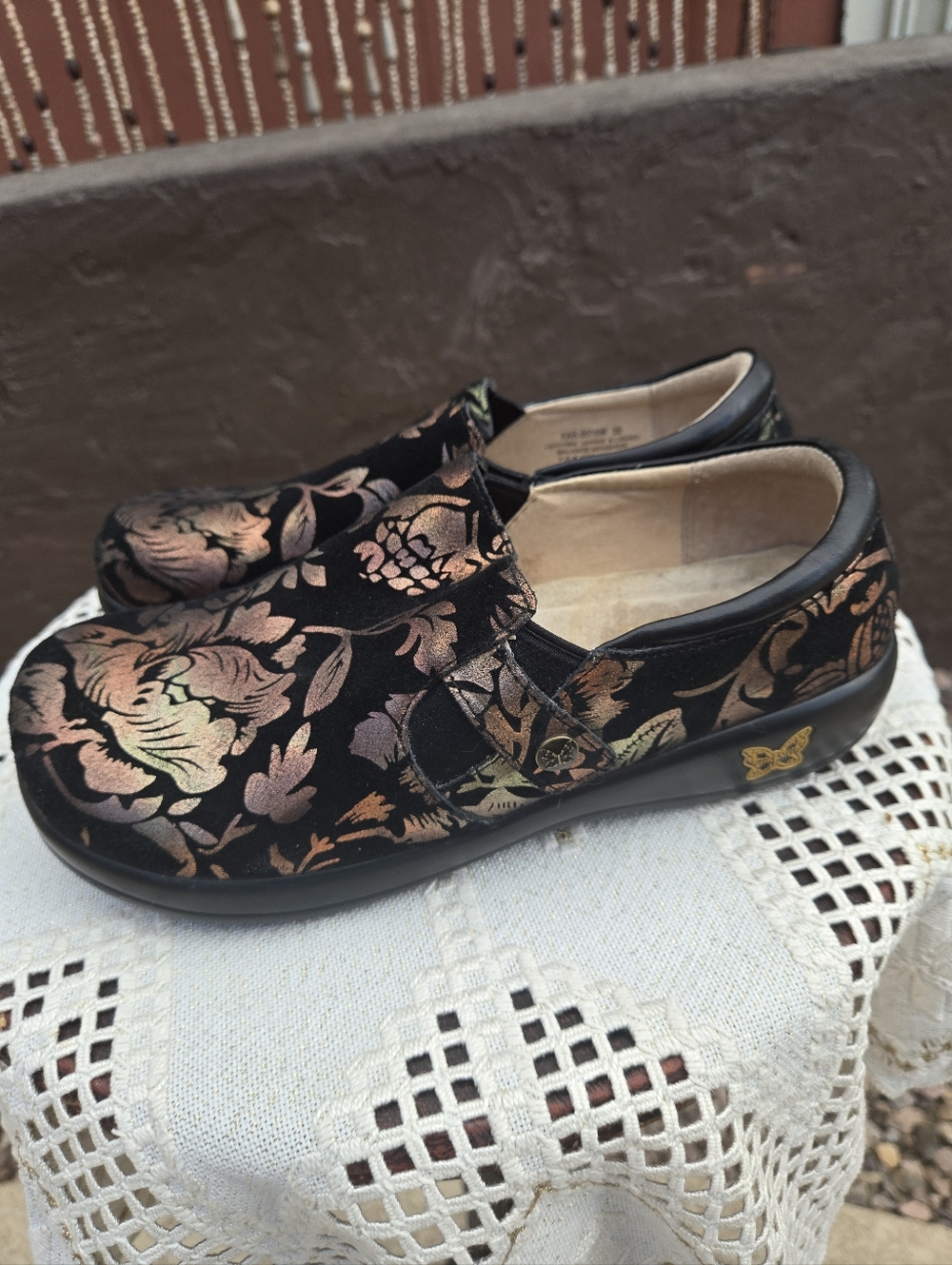 Alegria Slip-On Clogs with Iridescent Rose Gold Floral Pattern - Picture 5 of 8